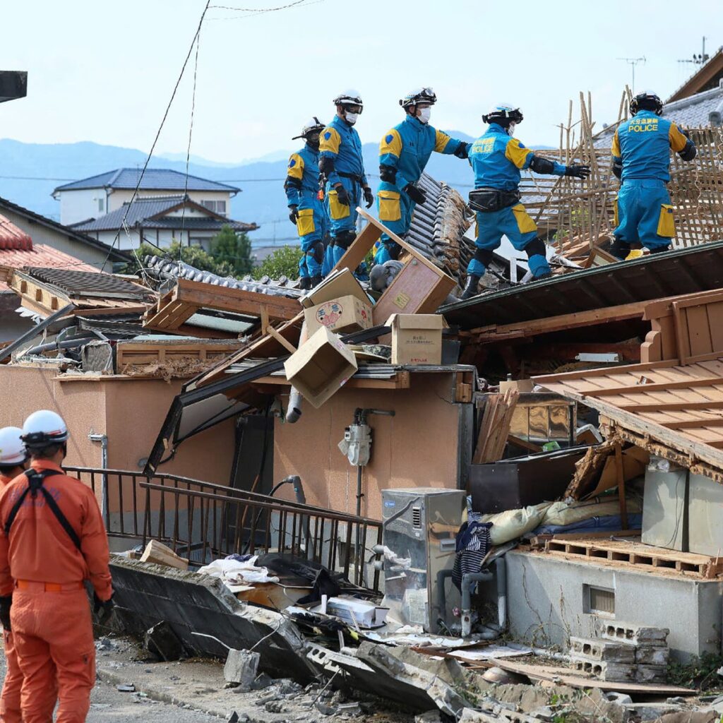 Kumamoto quake death toll rises to 34 as thousands battle blackouts in extreme heat
