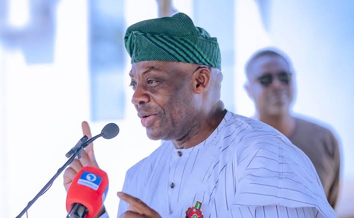 FG slashes textbook assessment, ranking charges before launching National Policy
