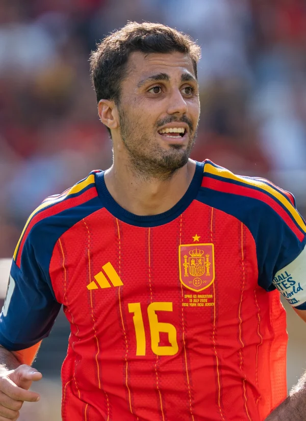 Rodri set to leave Manchester City for Barcelona in €75 million move