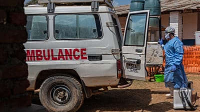 Rising hostility, attacks on ambulances threaten DRC Ebola response, WHO warns