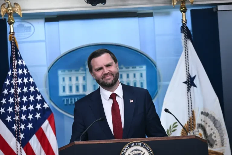 Uncertainty over hostilities as White House declines to set Iran conflict timeline